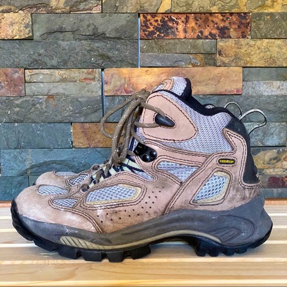 Vasque Shoes - VASQUE • “Breeze GTX” Goretex Leather Hiking Boots - Size 6.5